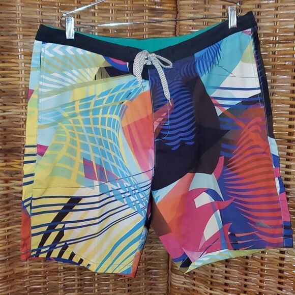 Tommy Bahama Relax Board Shorts 38 - Picture 1 of 10